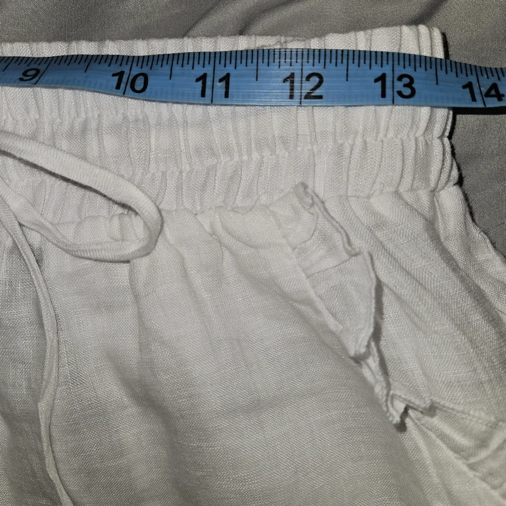 Stark X 100% Linen Shorts Bottoms Medium White Ruffles Pockets Beach Coverup